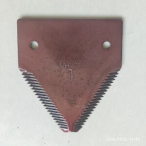 365110 - For New Holland Knife section - over serrated - 83x76x2.75mm - Hole Ø5.5mm - Hole centres 52mm - Replacement forNew Holland